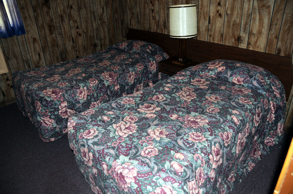 Rainbow Motel Термополис Екстериор снимка