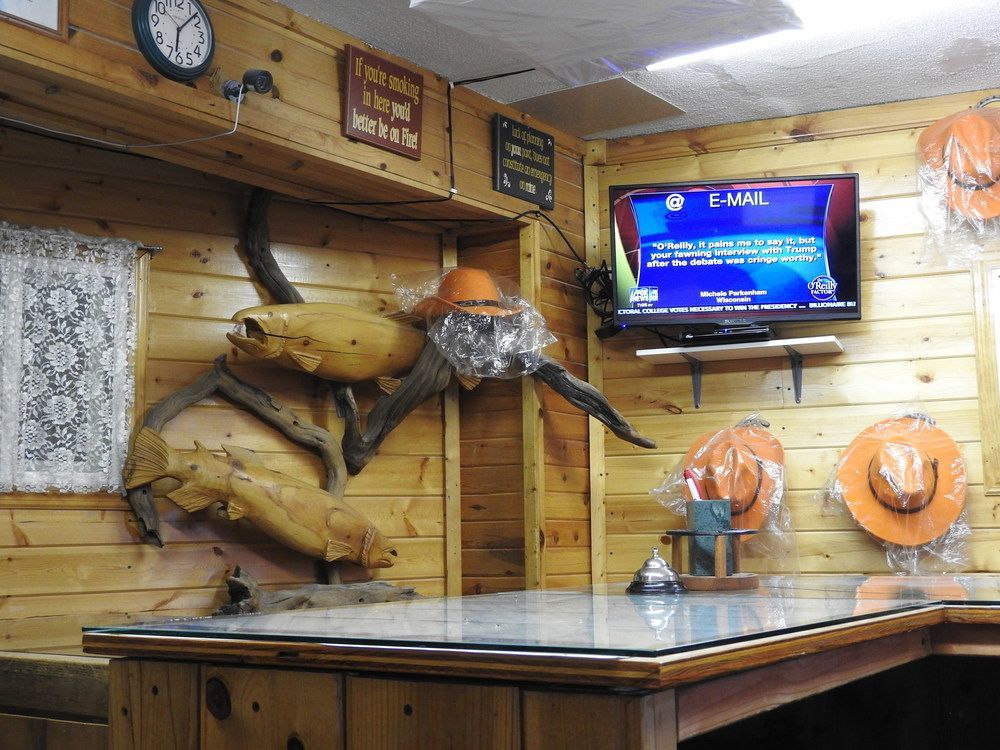 Rainbow Motel Термополис Екстериор снимка